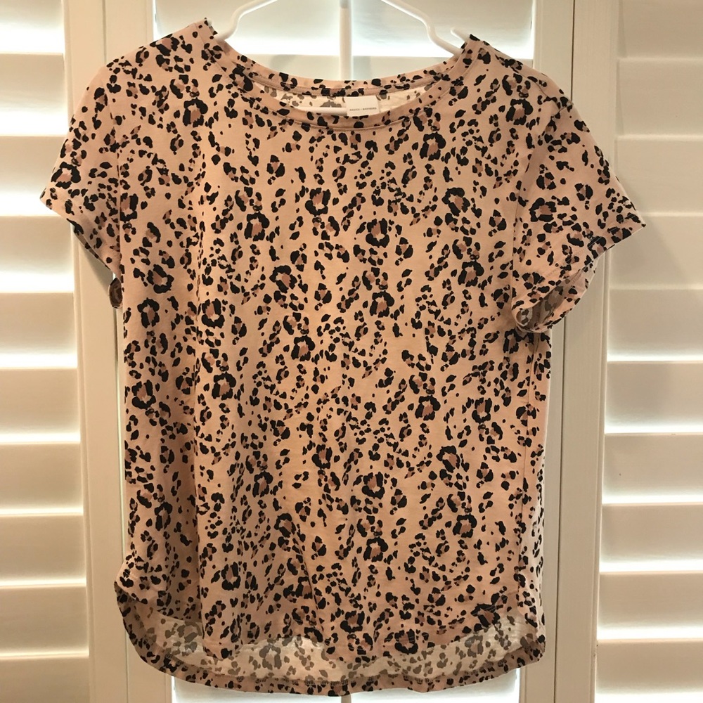 H & M Leopard T shirt